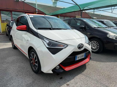 Toyota Aygo 1.0 VVT-i 72 CV 5 porte x-wave orange (2)