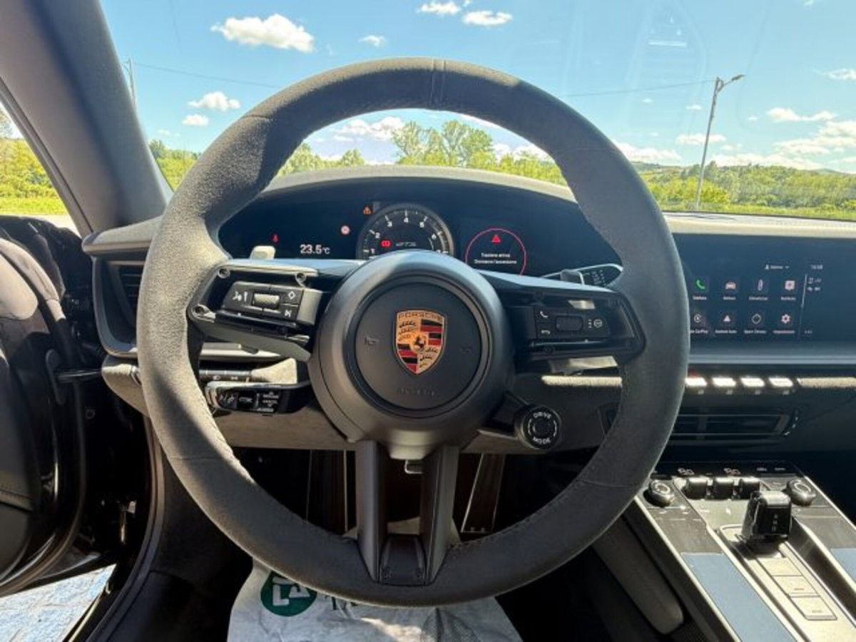 Porsche 911 Cabrio Targa 3.0 4 GTS (13)