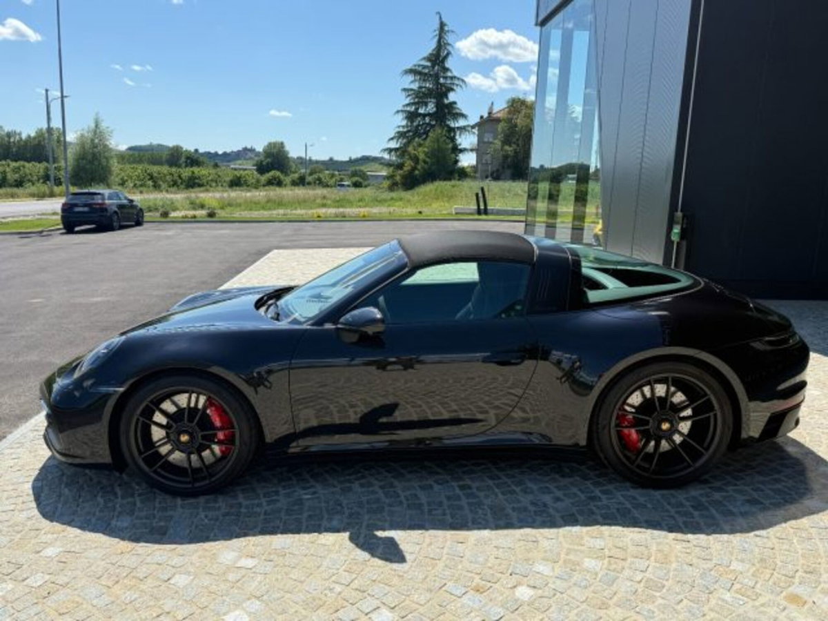 Porsche 911 Cabrio Targa 3.0 4 GTS (5)