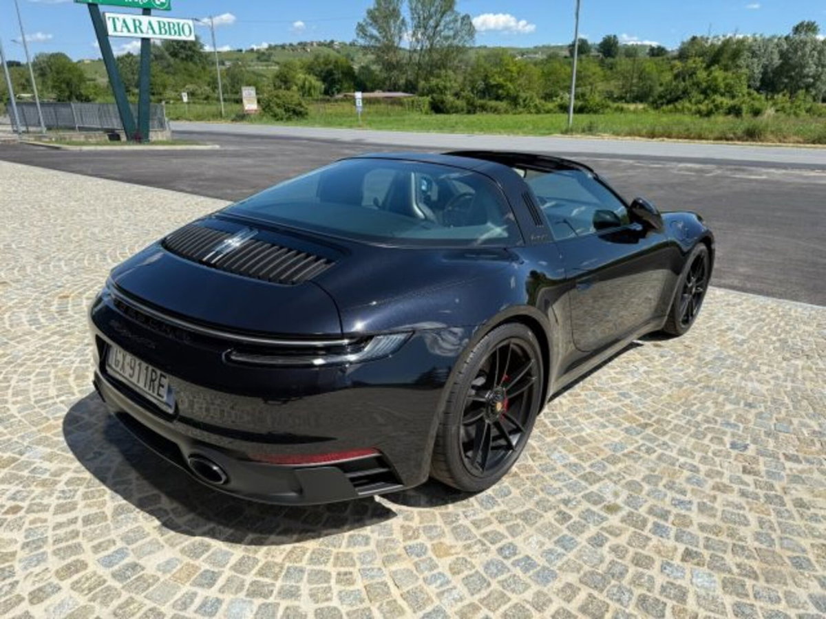 Porsche 911 Cabrio Targa 3.0 4 GTS (7)