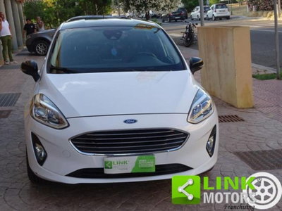 Ford Fiesta 1.5 TDCi 120 CV 5 porte Titanium (2)