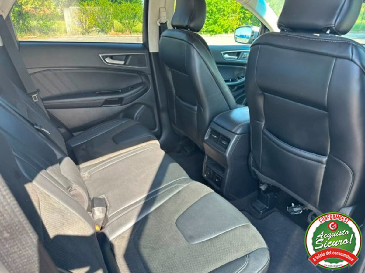 Ford Edge 2.0 TDCI 210 CV AWD S&S Powershift ST Line (17)