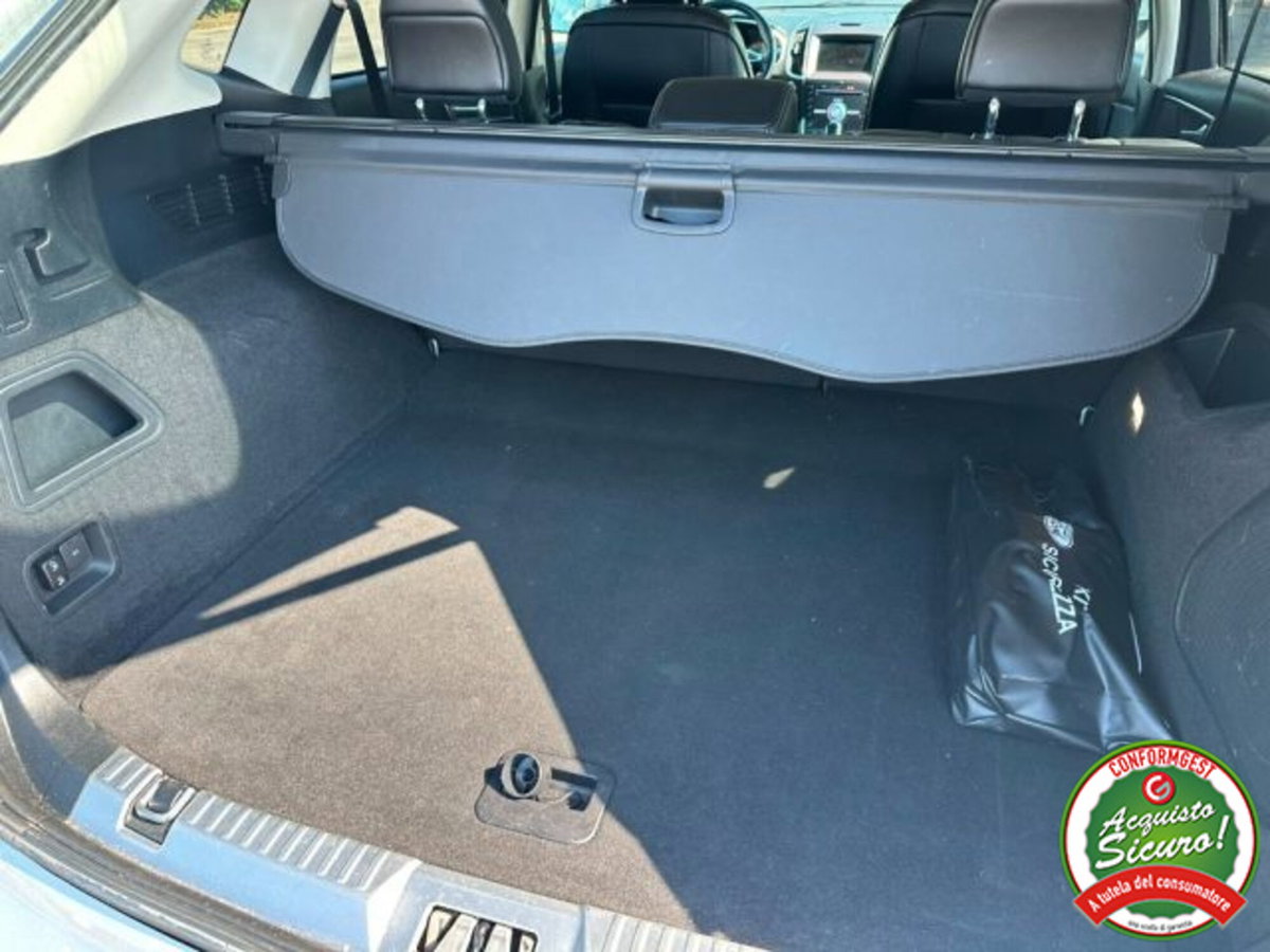 Ford Edge 2.0 TDCI 210 CV AWD S&S Powershift ST Line (19)