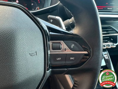 Peugeot 2008 BlueHDi 130 S&S EAT8 Allure Navi Pack (16)