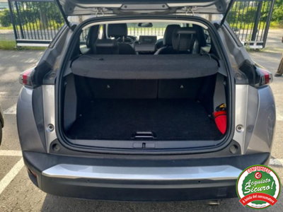 Peugeot 2008 BlueHDi 130 S&S EAT8 Allure Navi Pack (7)