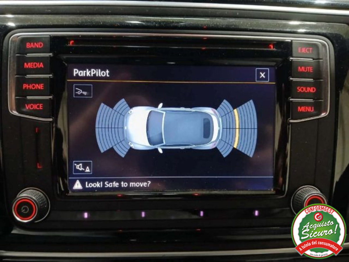 Volkswagen Maggiolino Cabrio 2.0 TSI DSG Sport (9)