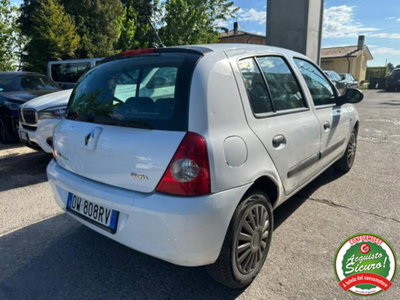 Renault Clio Storia 1.2 5 porte Confort (2)