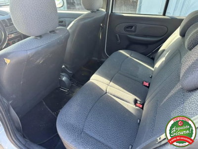 Renault Clio Storia 1.2 5 porte Confort (8)