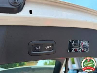 Volvo XC40 T5 Recharge Plug-in Hybrid Inscription Expression (13)