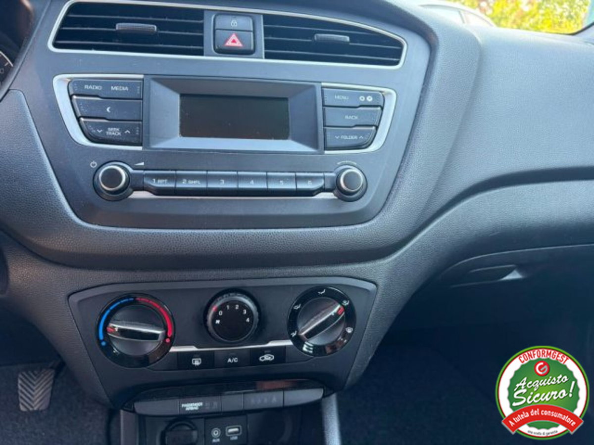 Hyundai i20 1.2 5 porte Classic (11)