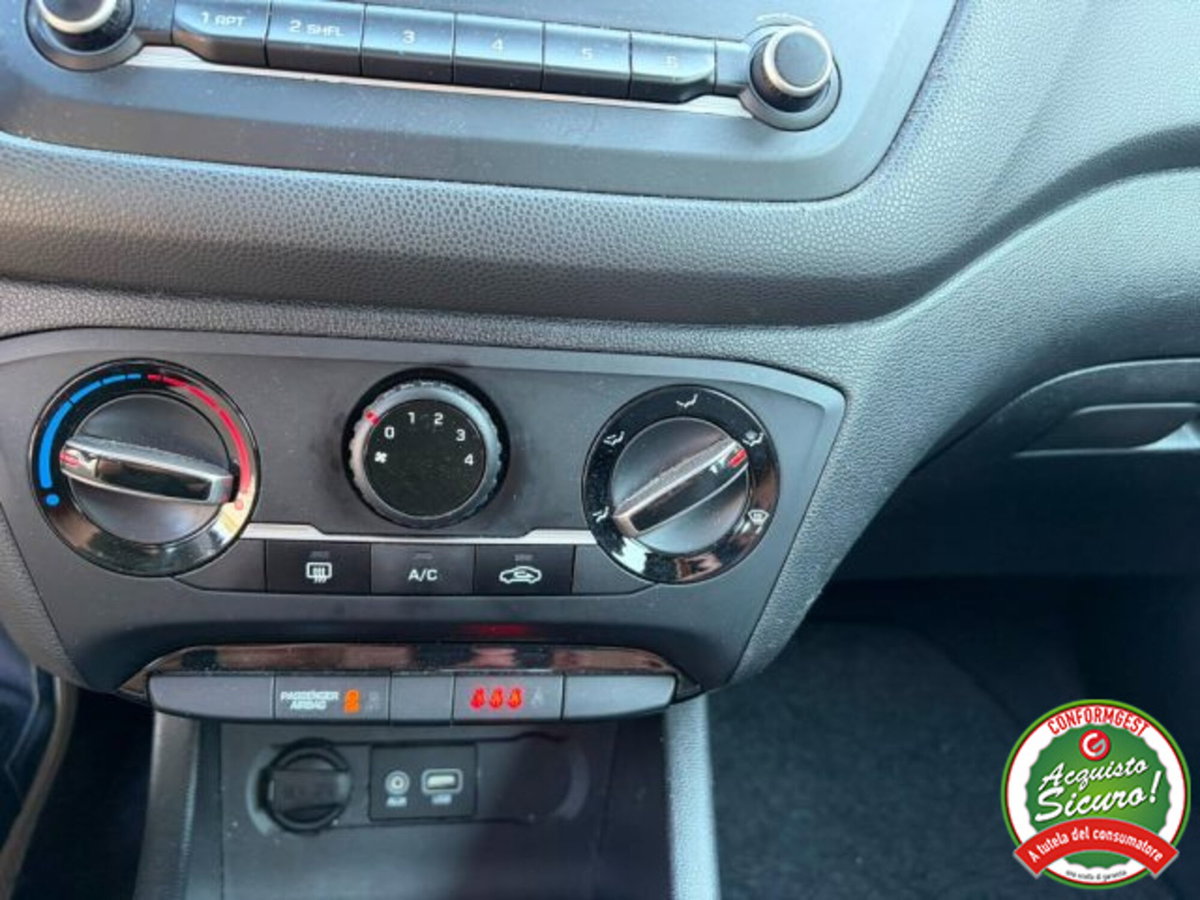 Hyundai i20 1.2 5 porte Classic (15)
