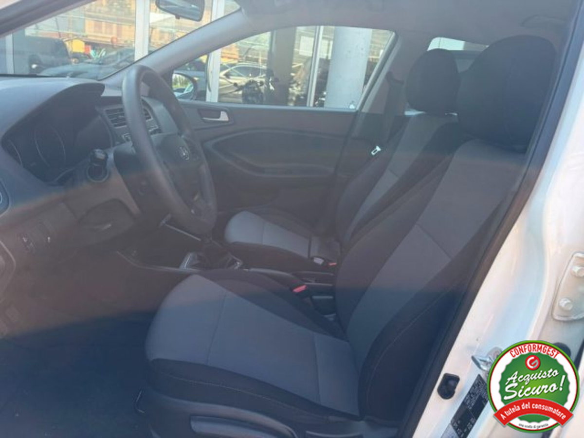 Hyundai i20 1.2 5 porte Classic (9)