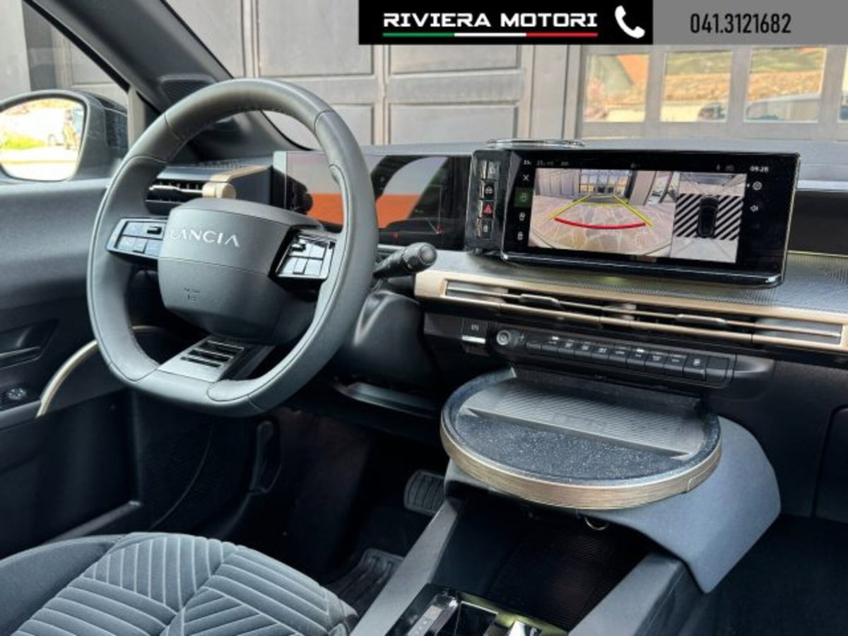 Lancia Ypsilon 1.2 mhev Edizione Cassina e-dct (4)