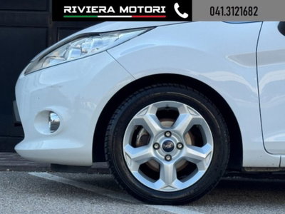 Ford Fiesta 1.4 5 porte Bz.- GPL Titanium (13)