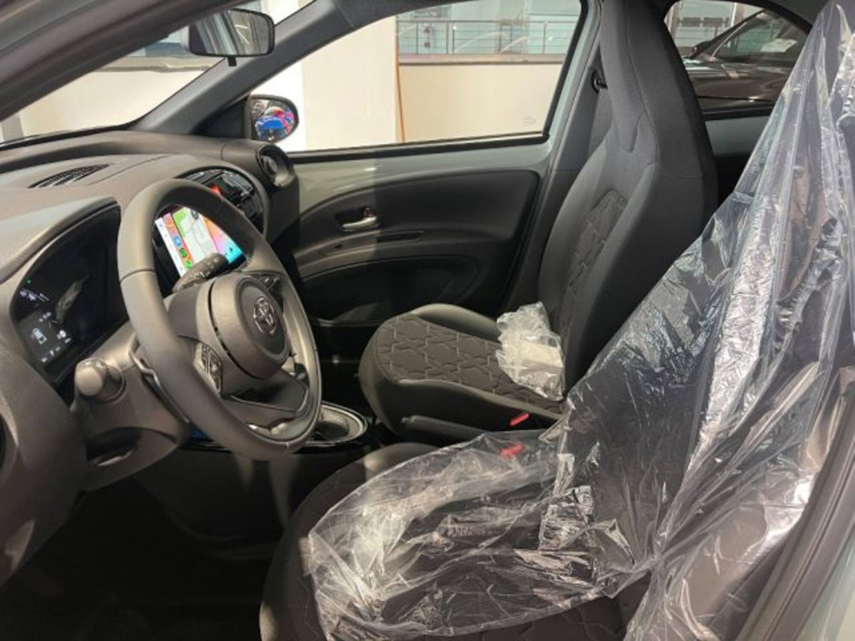 Toyota Aygo X 1.0 VVT-i 72 CV 5 porte Limited S-CVT (13)