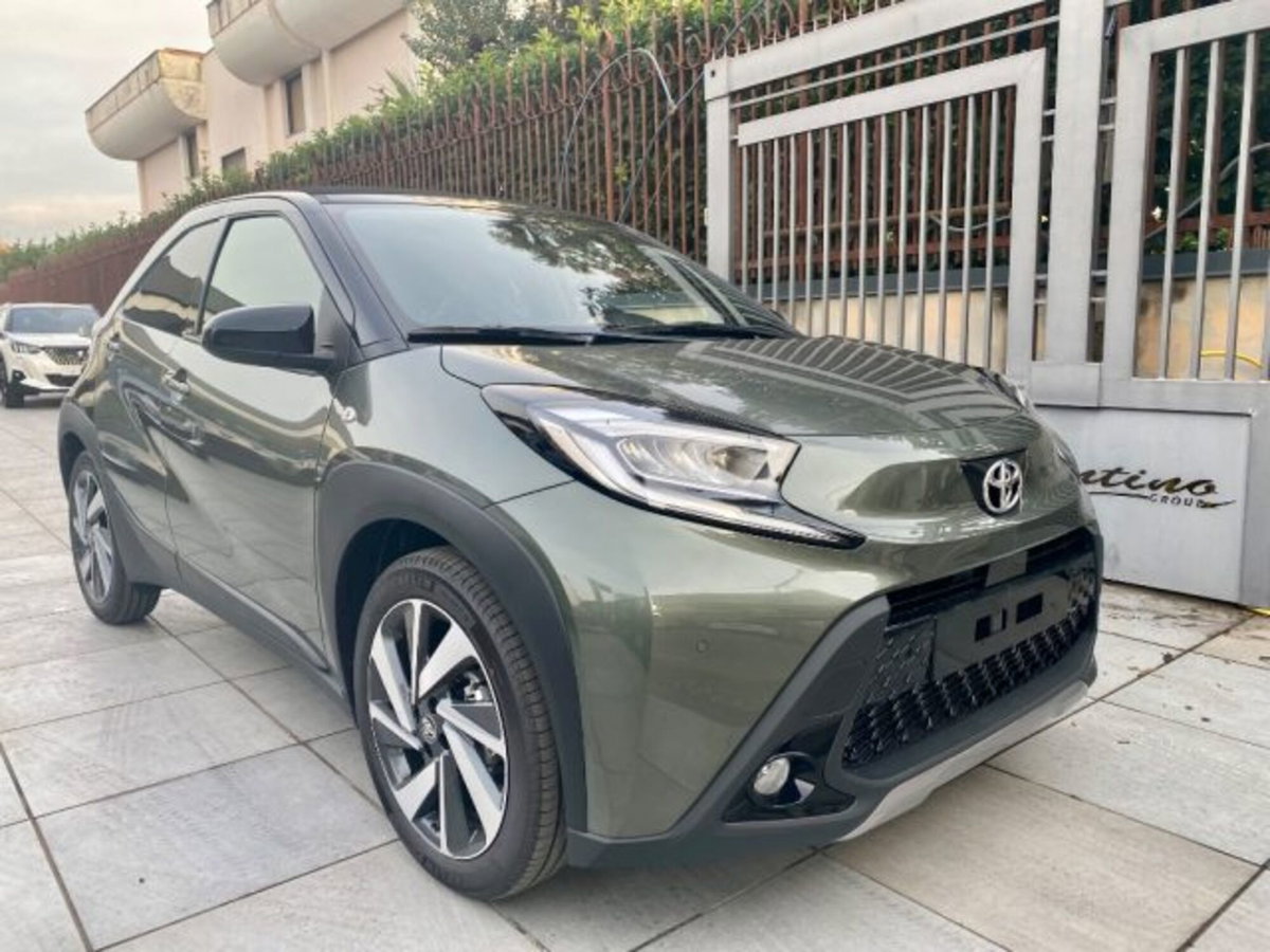 Toyota Aygo X 1.0 VVT-i 72 CV 5 porte Limited S-CVT (5)