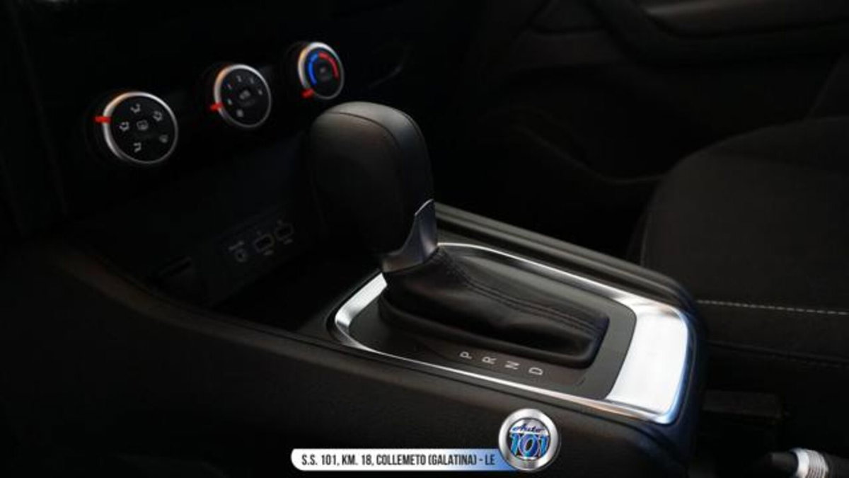 Renault Captur Blue dCi 115 CV EDC Business (17)