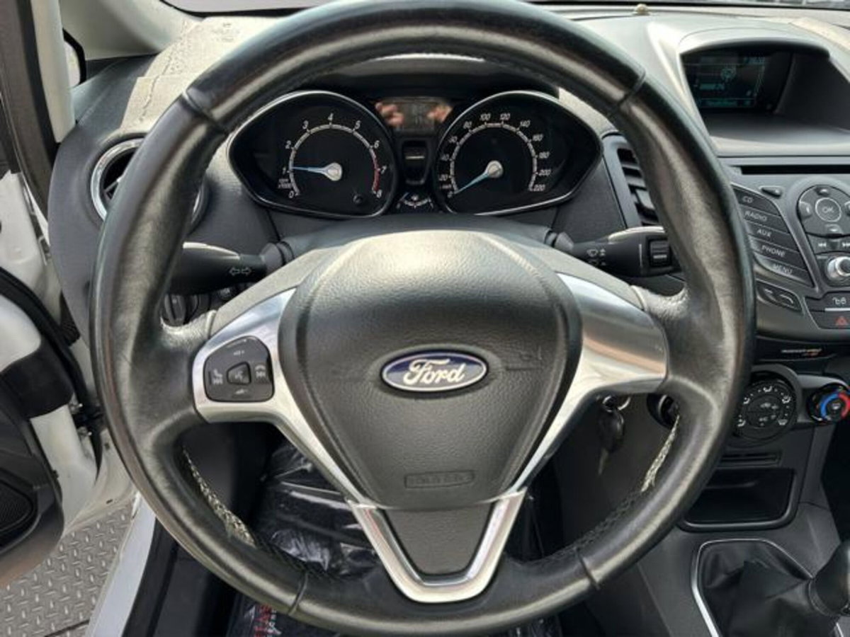 Ford Fiesta 1.2 60CV 5p. Tit. (8)