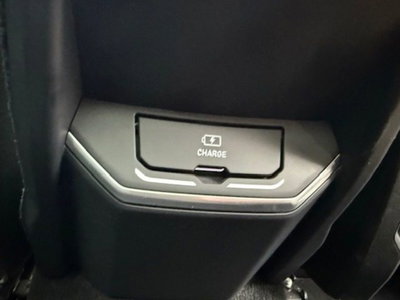 Lynk & Co 01 01 1.5 td phev (20)