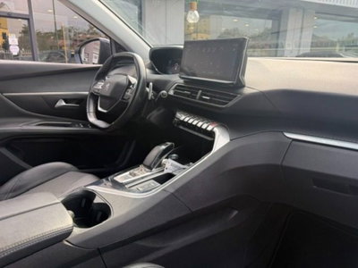 Peugeot 3008 Hybrid 225 e-EAT8 Allure (13)