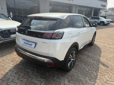 Peugeot 3008 Hybrid 225 e-EAT8 Allure (4)