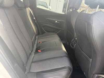Peugeot 3008 Hybrid 225 e-EAT8 Allure (9)