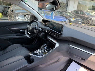 Peugeot 3008 Hybrid 225 e-EAT8 Allure Pack (8)