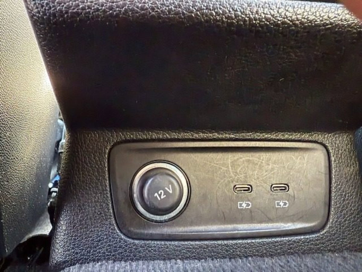 Audi Q3 45 TFSI e S tronic Business (8)