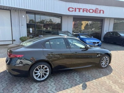 Alfa Romeo Giulia 2.2 Turbodiesel 210 CV AT8 AWD Q4 Veloce (4)