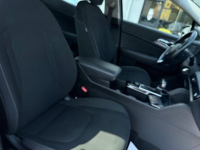 Kia Sportage 1.6 crdi mhev Business dct (13)