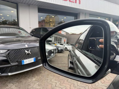 Land Rover Range Rover Velar 2.0D I4 240 CV R-Dynamic S (18)