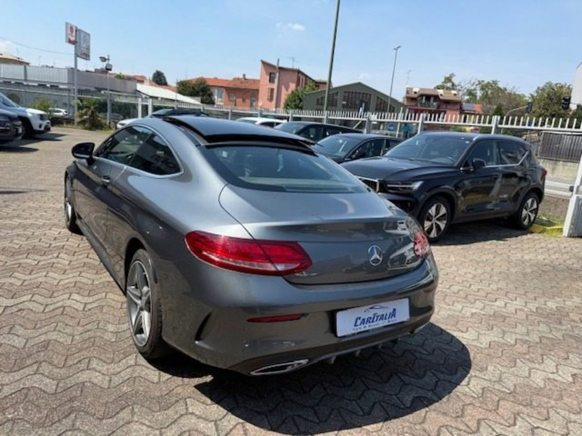 Mercedes-Benz Classe C Coupé 220 d Coupé Premium Plus (5)