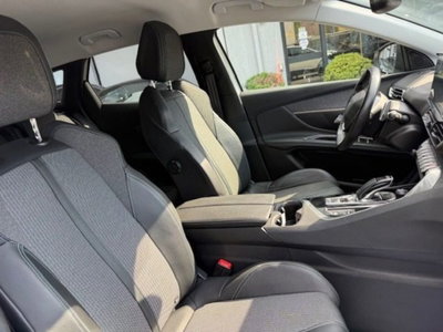 Peugeot 3008 BlueHDi 130 S&S EAT8 Allure Pack (13)