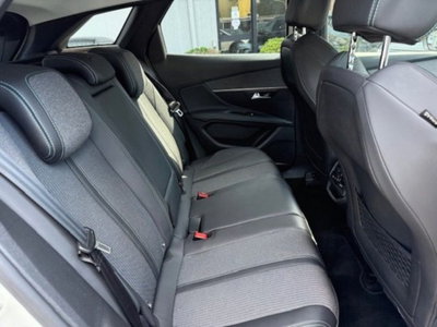 Peugeot 3008 BlueHDi 130 S&S EAT8 Allure Pack (8)
