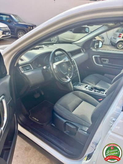 Land Rover Discovery Sport 2.0 TD4 150 CV Dark Edition (8)