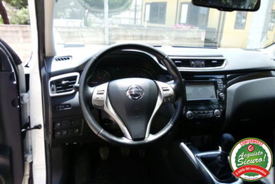 Nissan Qashqai 1.5 dCi N-Connecta (13)