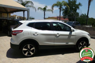 Nissan Qashqai 1.5 dCi N-Connecta (8)