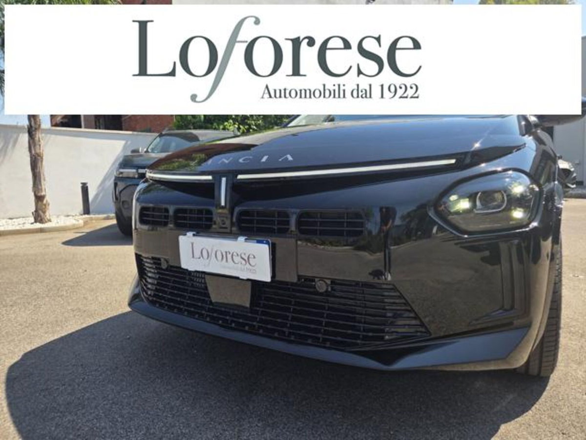 Lancia Ypsilon 1.2 mhev Edizione Cassina e-dct (3)