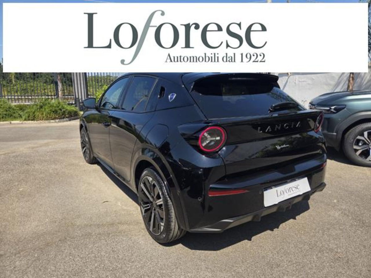 Lancia Ypsilon 1.2 mhev Edizione Cassina e-dct (6)