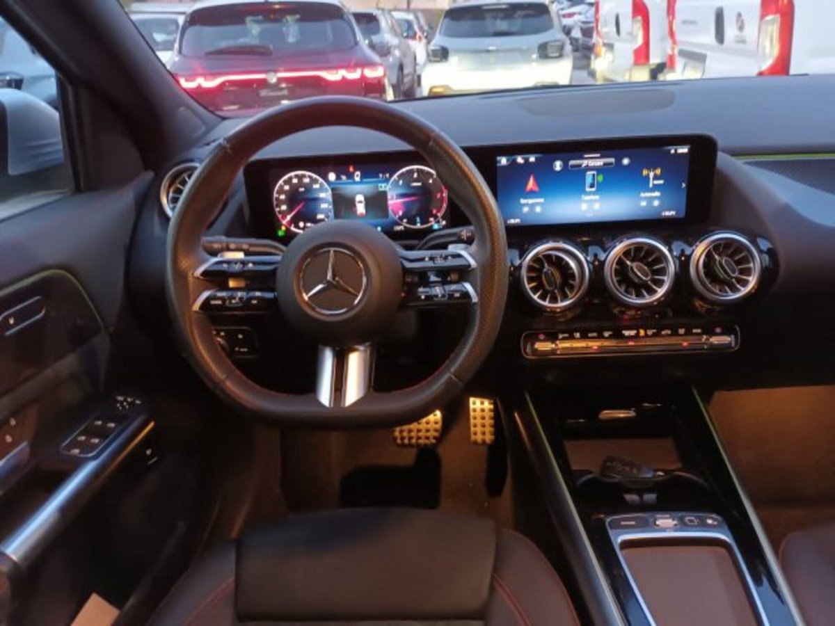 Mercedes-Benz GLA SUV 200 d AMG Line Premium Plus 4matic auto (13)
