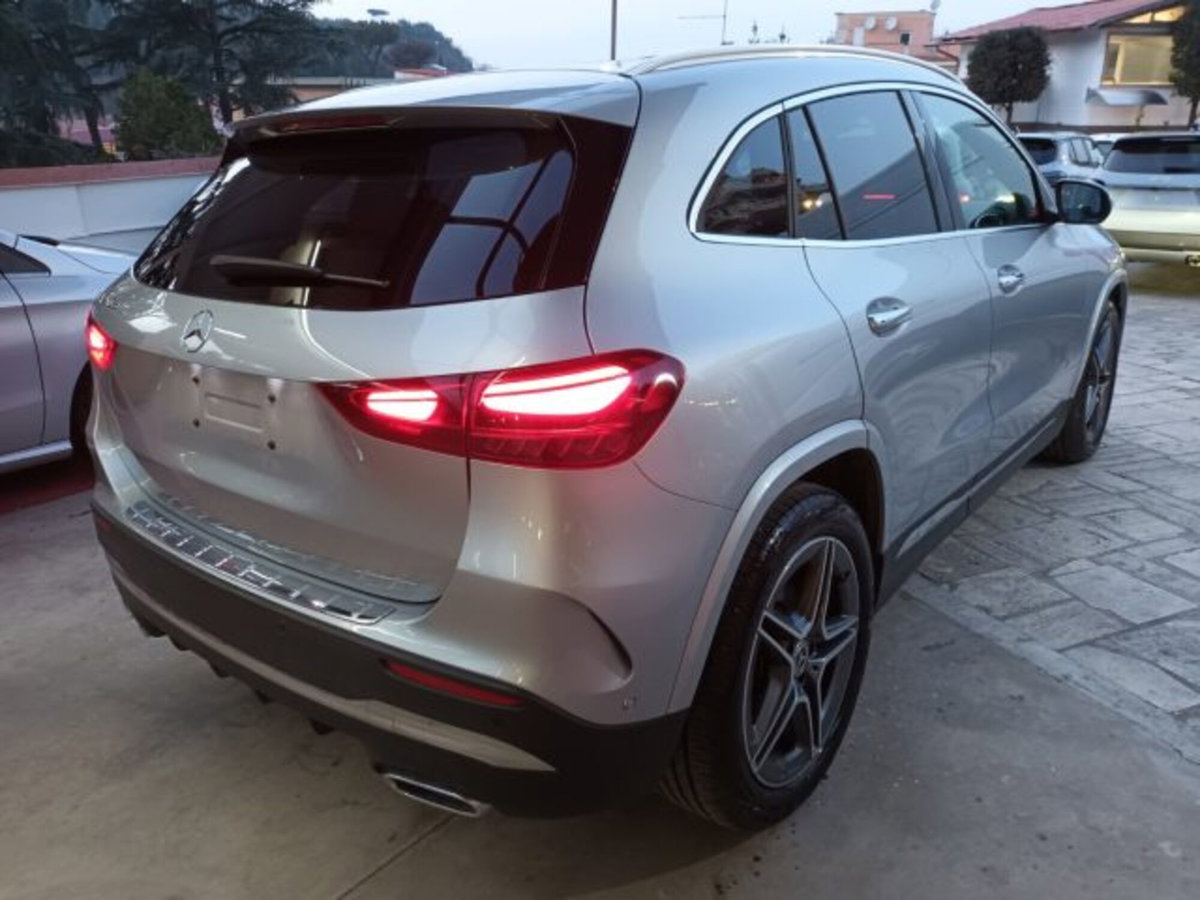 Mercedes-Benz GLA SUV 200 d AMG Line Premium Plus 4matic auto (4)