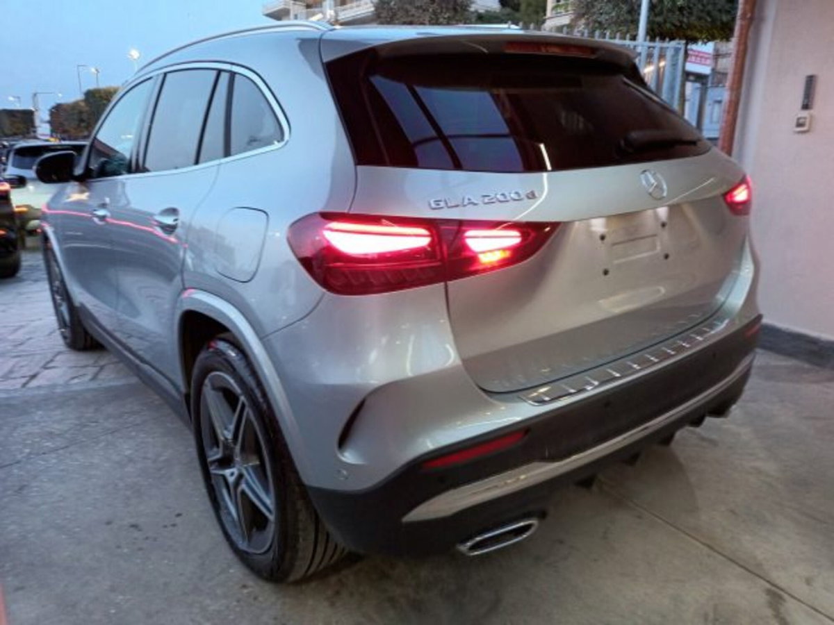 Mercedes-Benz GLA SUV 200 d AMG Line Premium Plus 4matic auto (6)