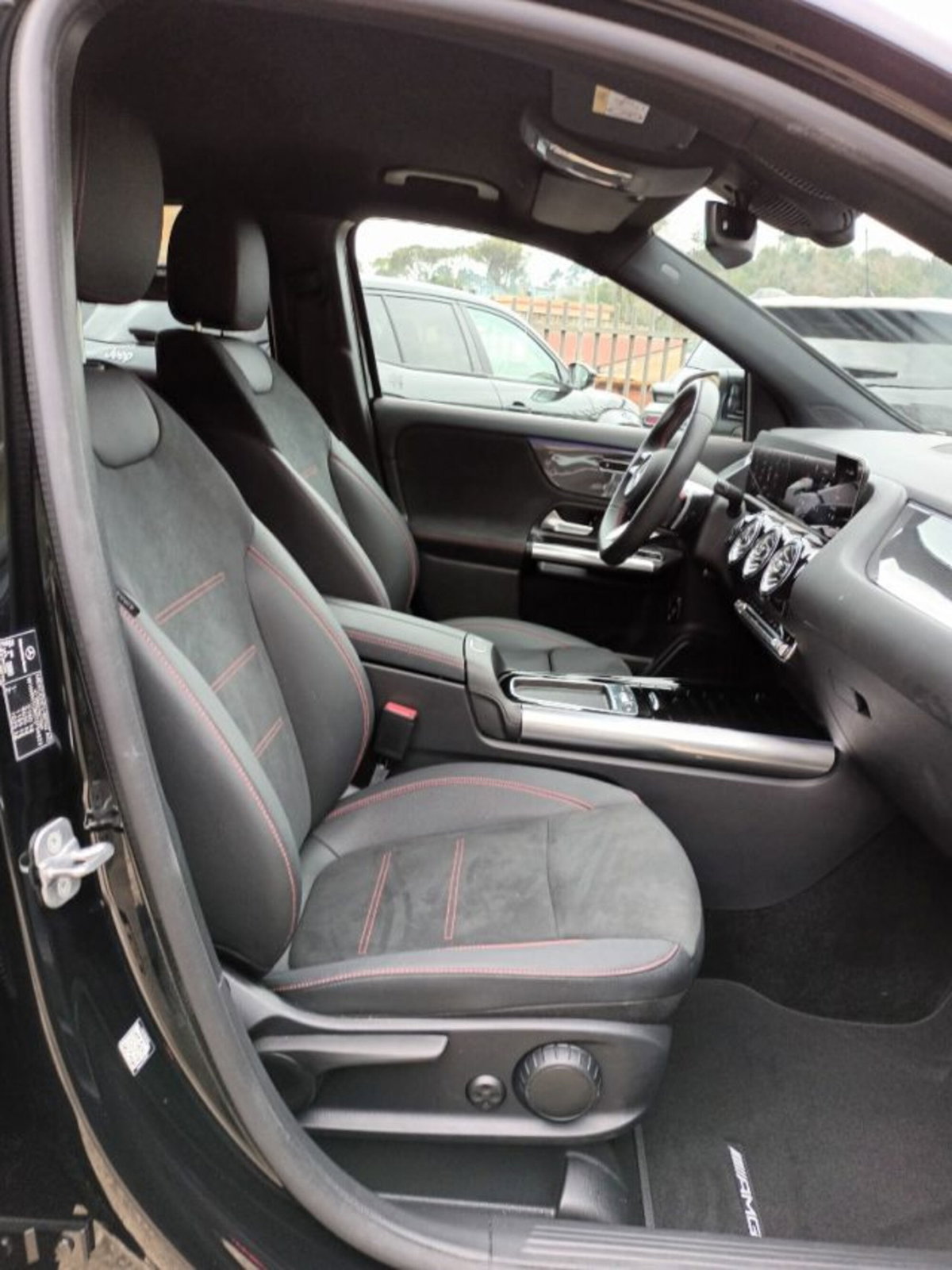 Mercedes-Benz GLA SUV 200 d AMG Line Premium Plus 4matic auto (10)