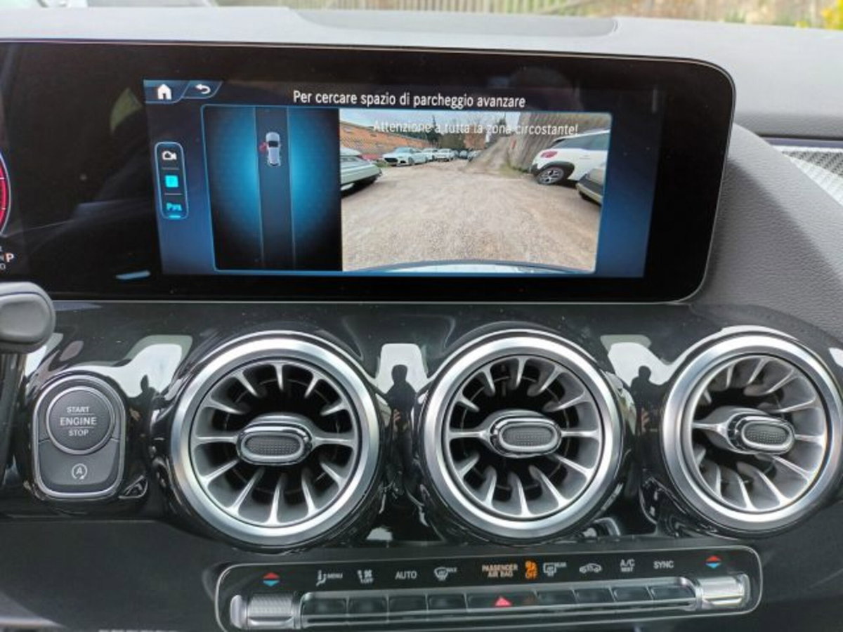 Mercedes-Benz GLA SUV 200 d AMG Line Premium Plus 4matic auto (15)