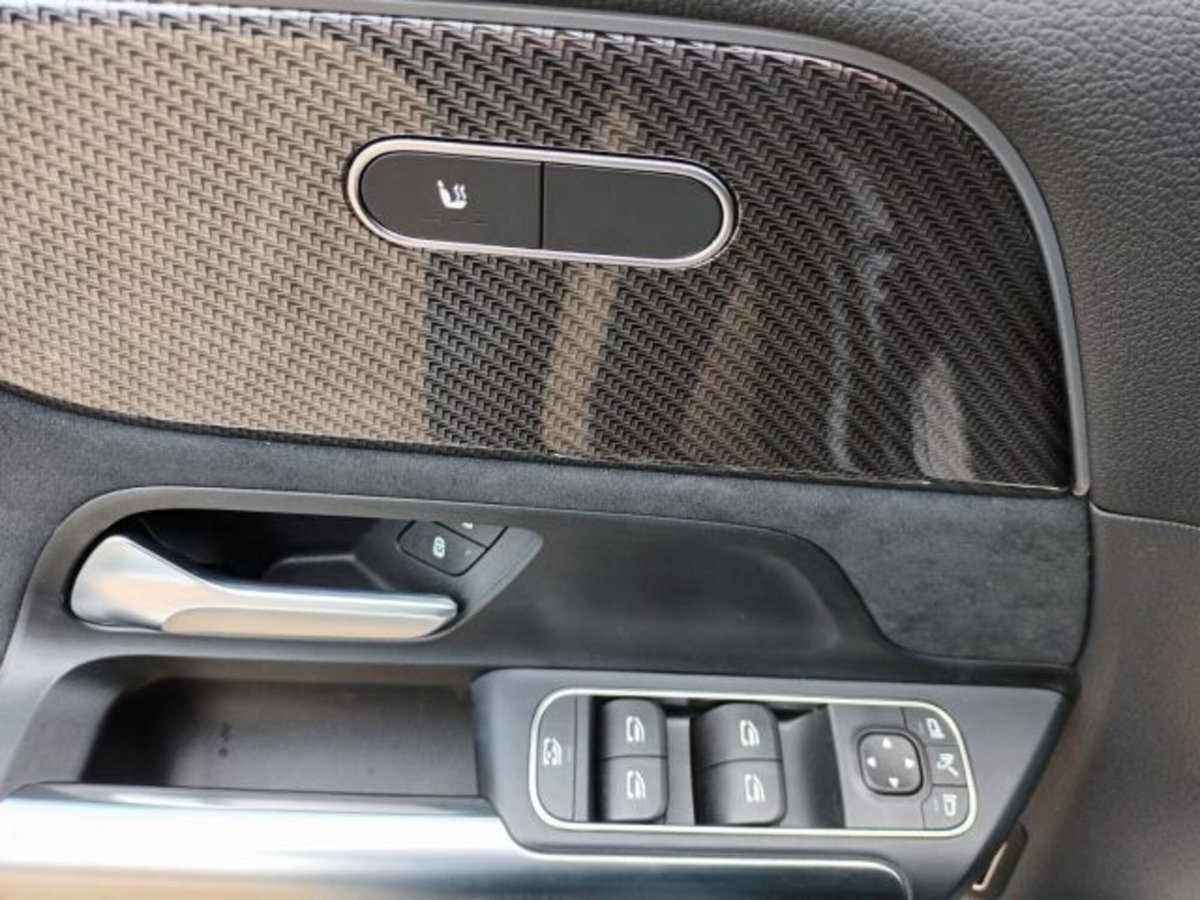 Mercedes-Benz GLA SUV 200 d AMG Line Premium Plus 4matic auto (16)