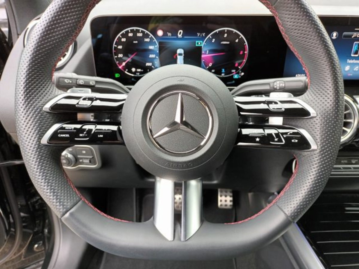 Mercedes-Benz GLA SUV 200 d AMG Line Premium Plus 4matic auto (18)