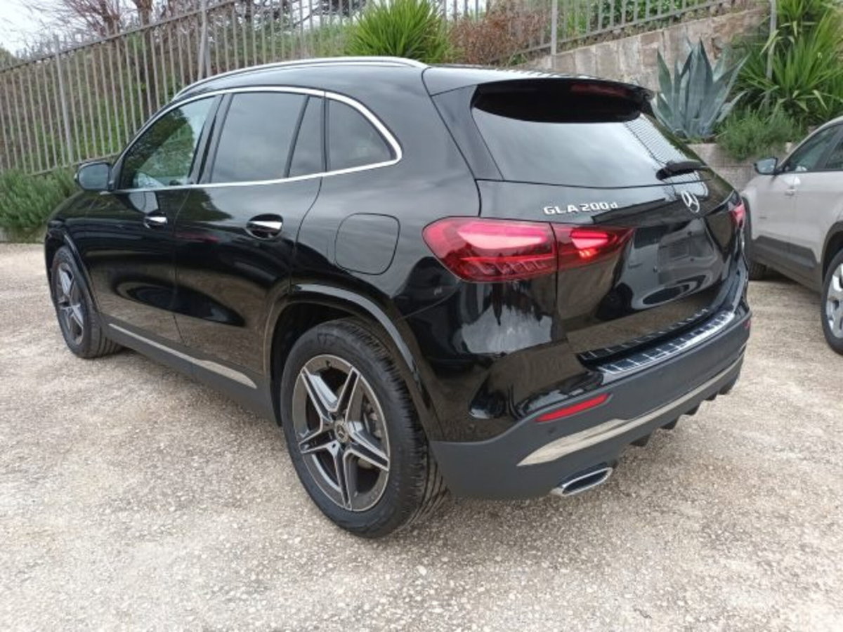 Mercedes-Benz GLA SUV 200 d AMG Line Premium Plus 4matic auto (4)