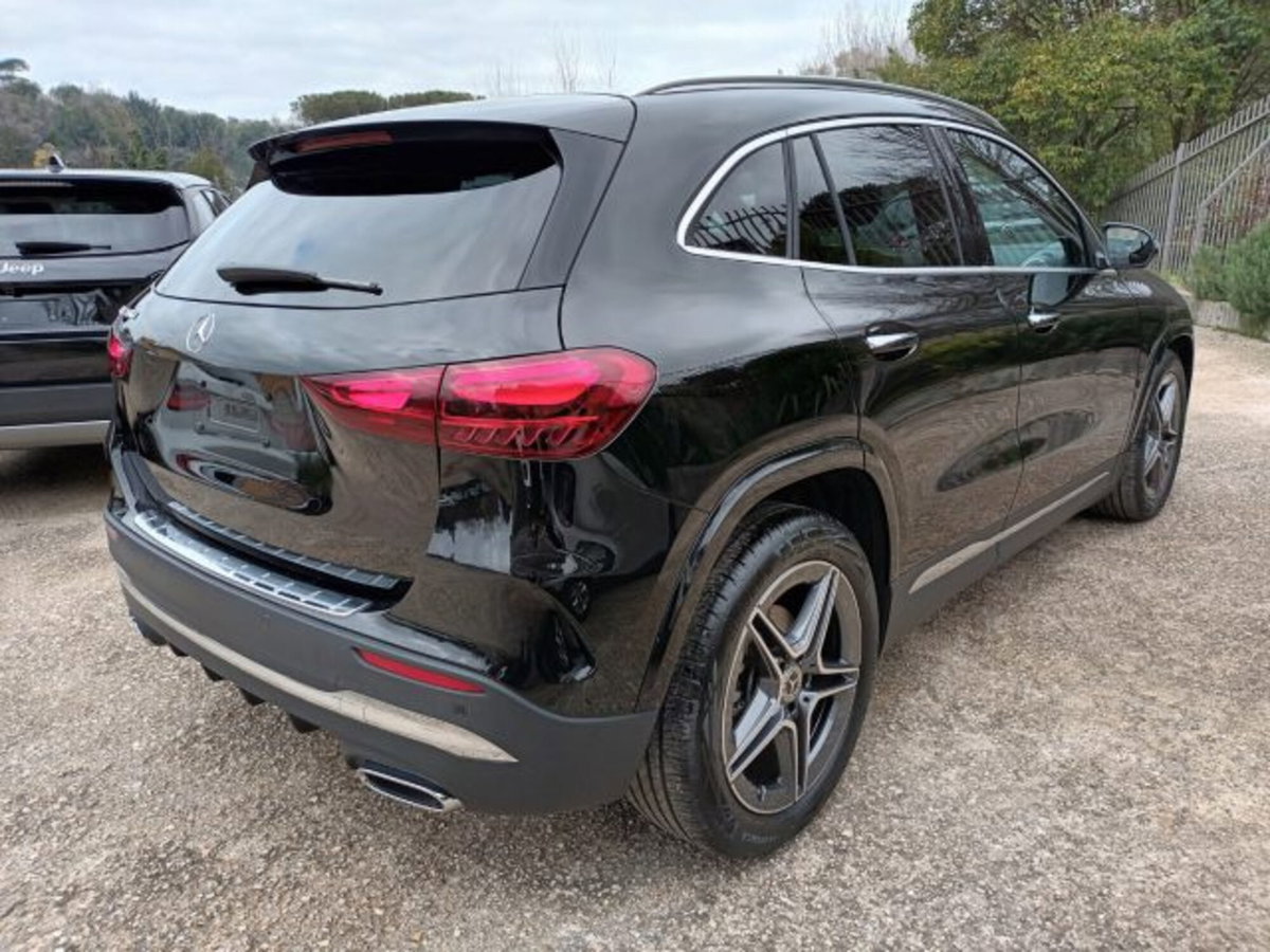 Mercedes-Benz GLA SUV 200 d AMG Line Premium Plus 4matic auto (6)