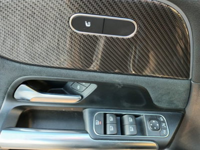 Mercedes-Benz GLA SUV 200 d AMG Line Premium Plus 4matic auto (17)