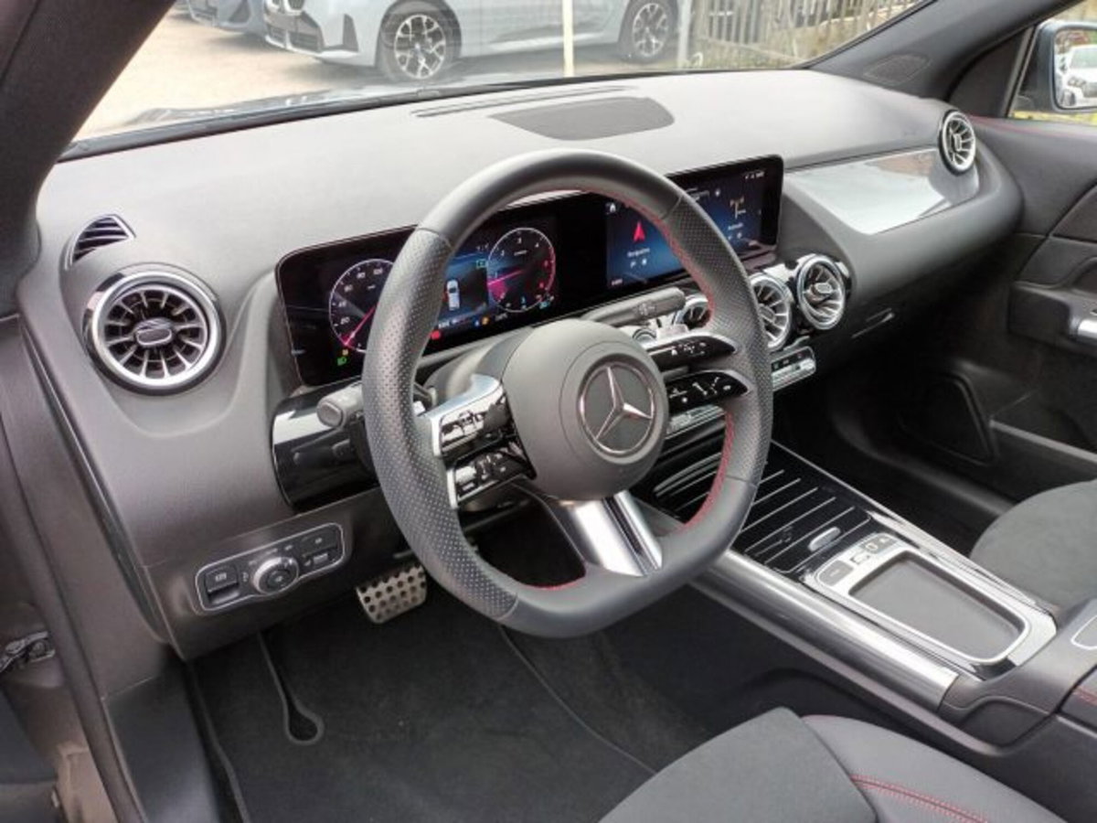 Mercedes-Benz GLA SUV 200 d AMG Line Premium Plus 4matic auto (12)